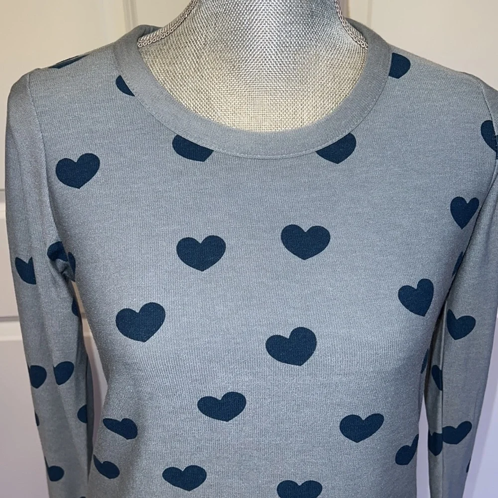 NWT Chaser Blue top with hearts - Picture 2 of 7
